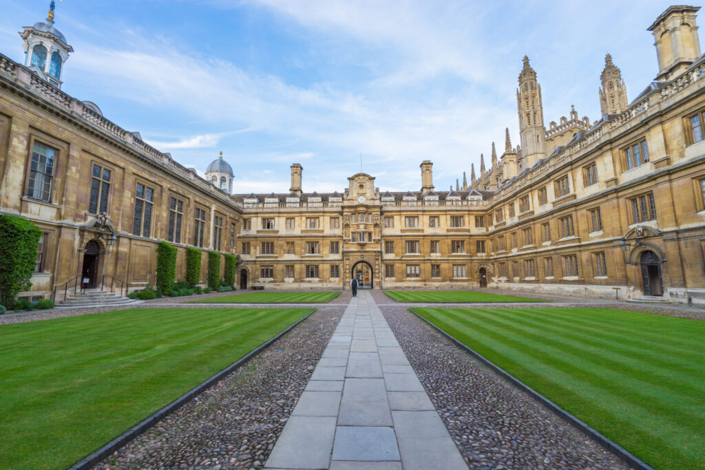 6 Distinctive Aspects of Oxbridge | The Red Pen